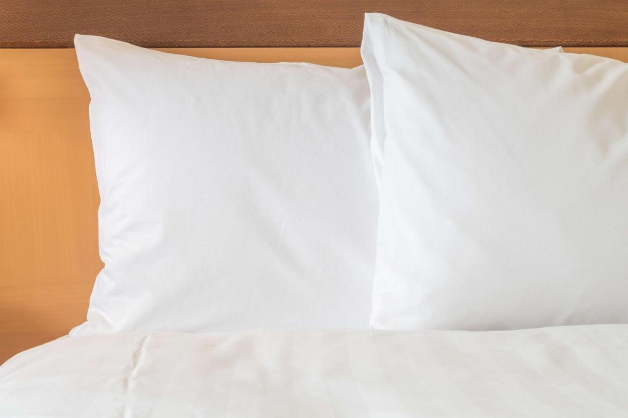 Holiday Inn Express - Madrid - Airport By Ihg Экстерьер фото