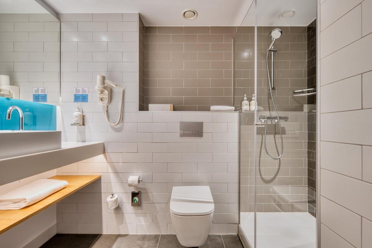 Holiday Inn Express - Madrid - Airport By Ihg Экстерьер фото